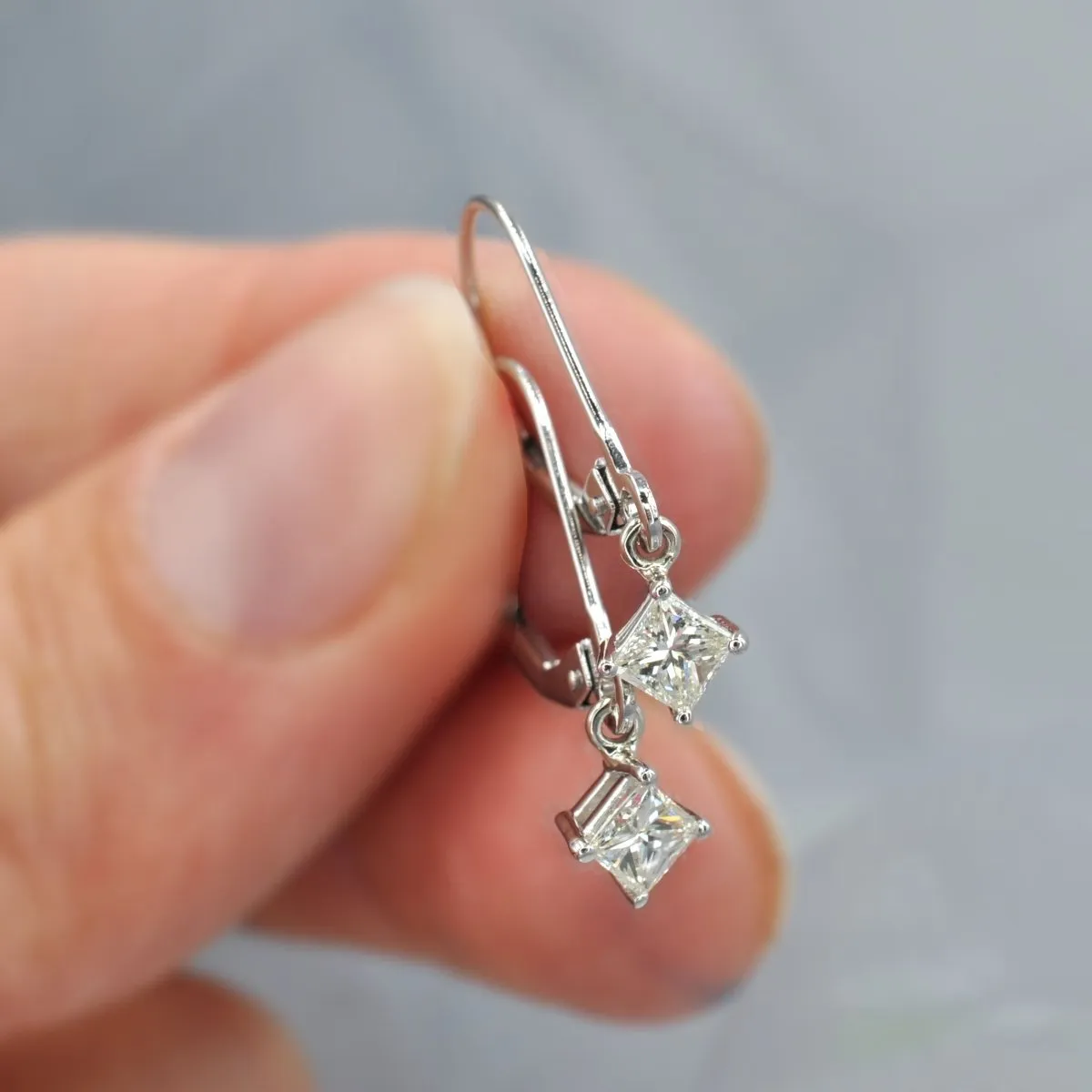 0.25-2.00 CT Princess Cut Diamonds - Stud Earrings