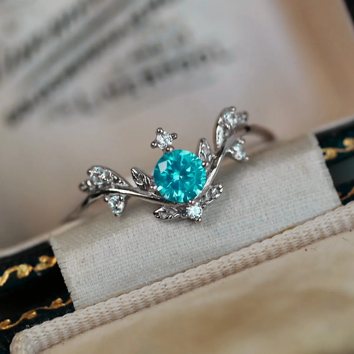 Dilara Tiara Ring