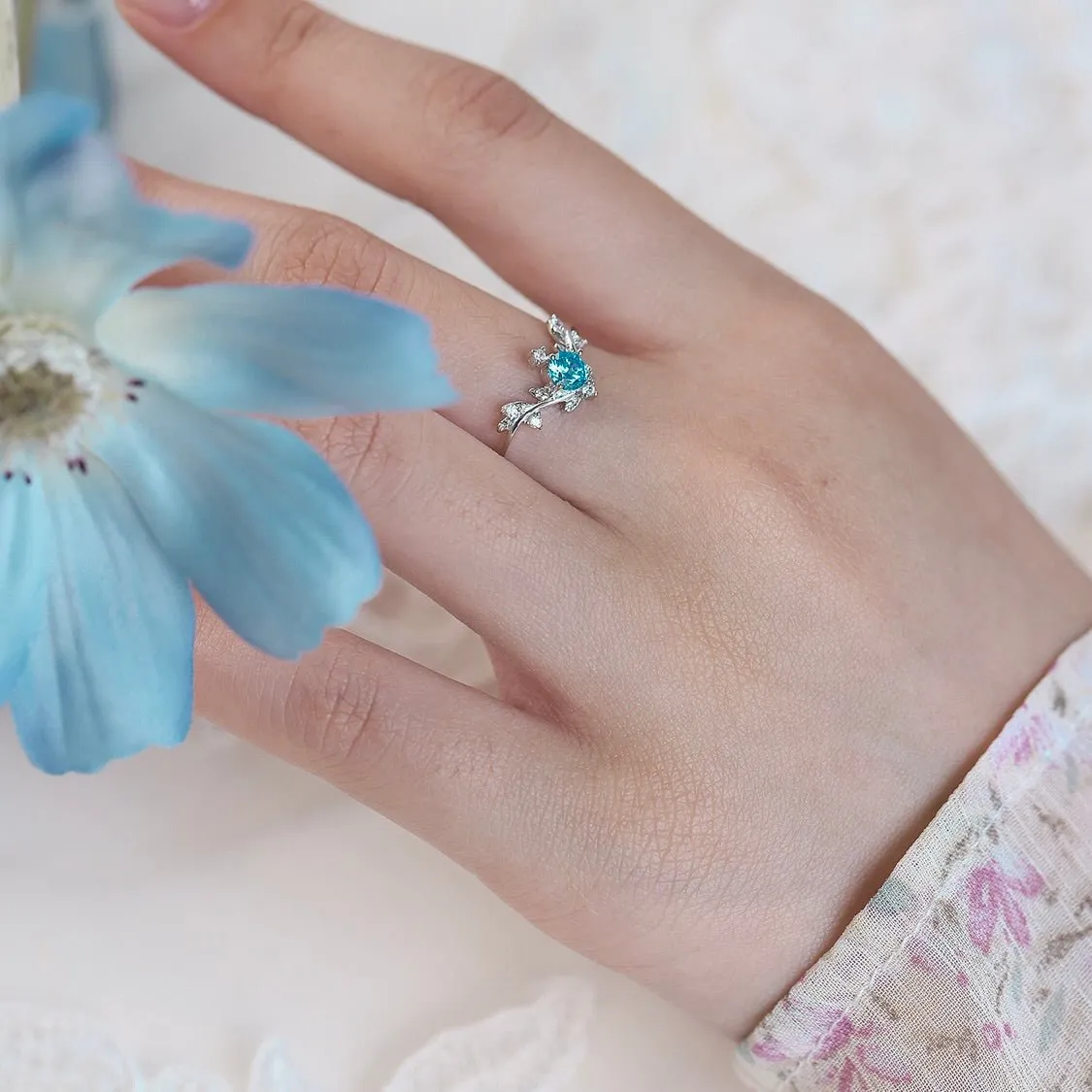 Dilara Tiara Ring