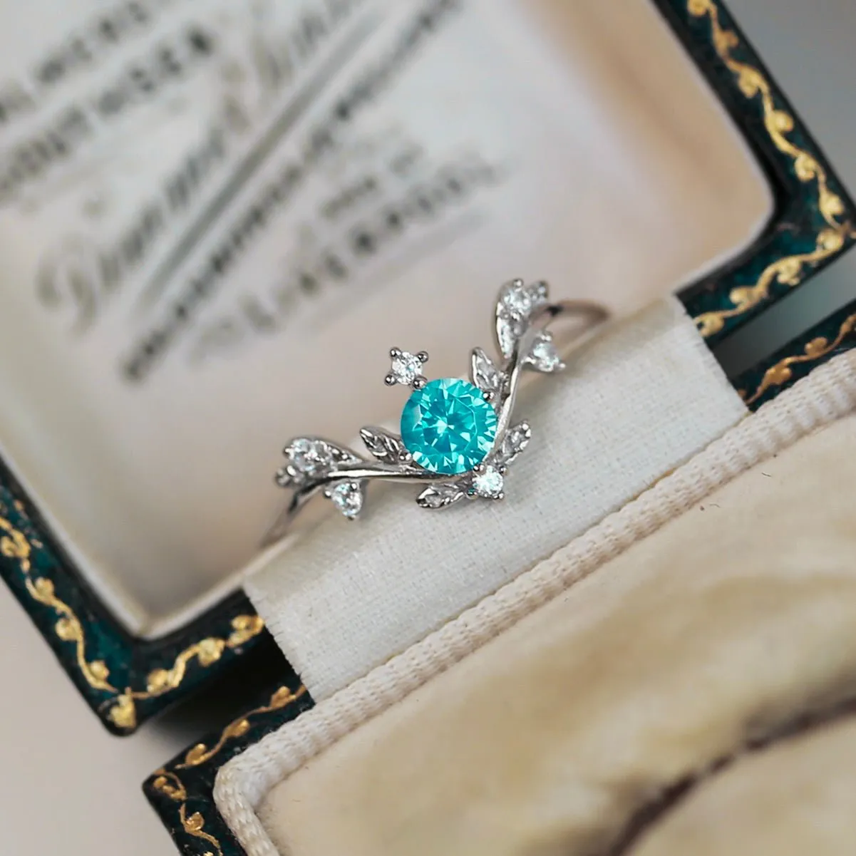 Dilara Tiara Ring