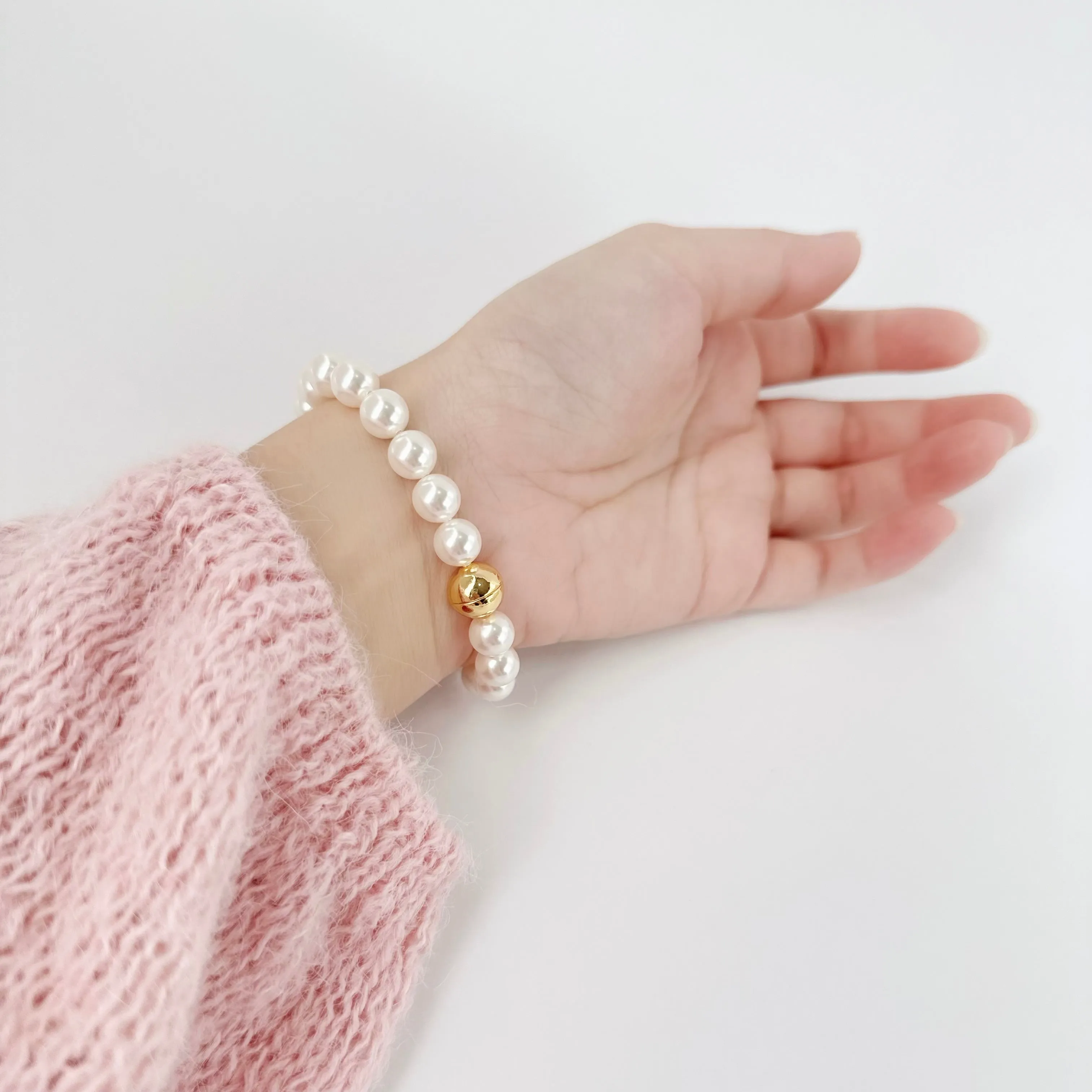 Evangeline 8mm Pearl Bracelet