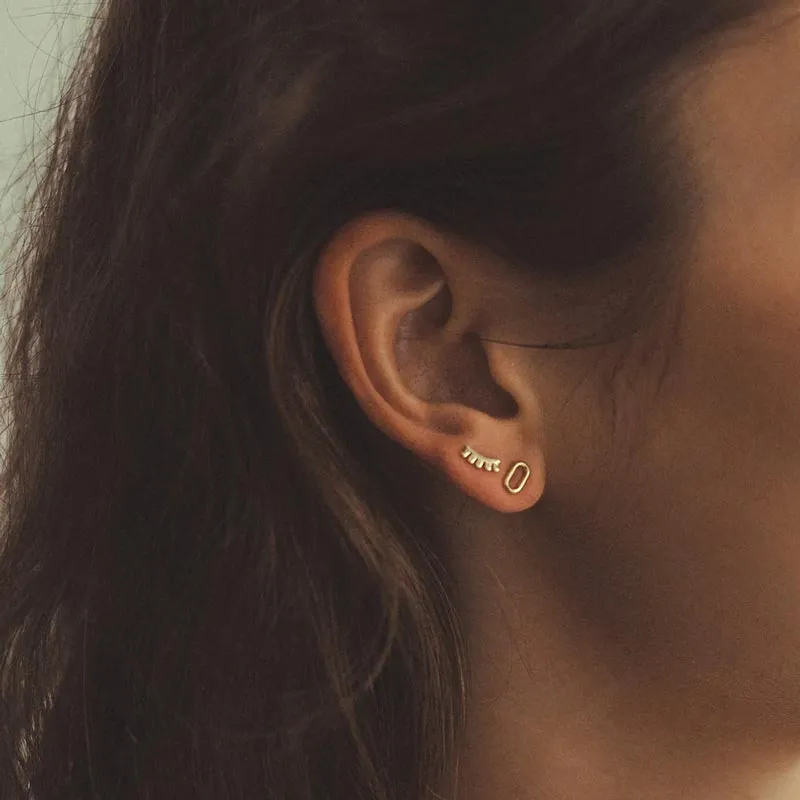 Wink Stud Earrings - Gold